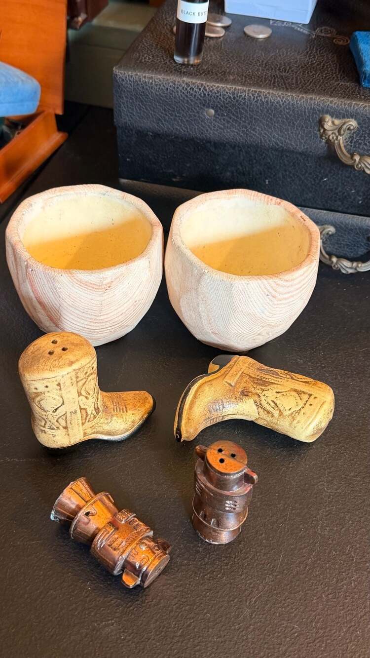 Planter & Shaker Lot